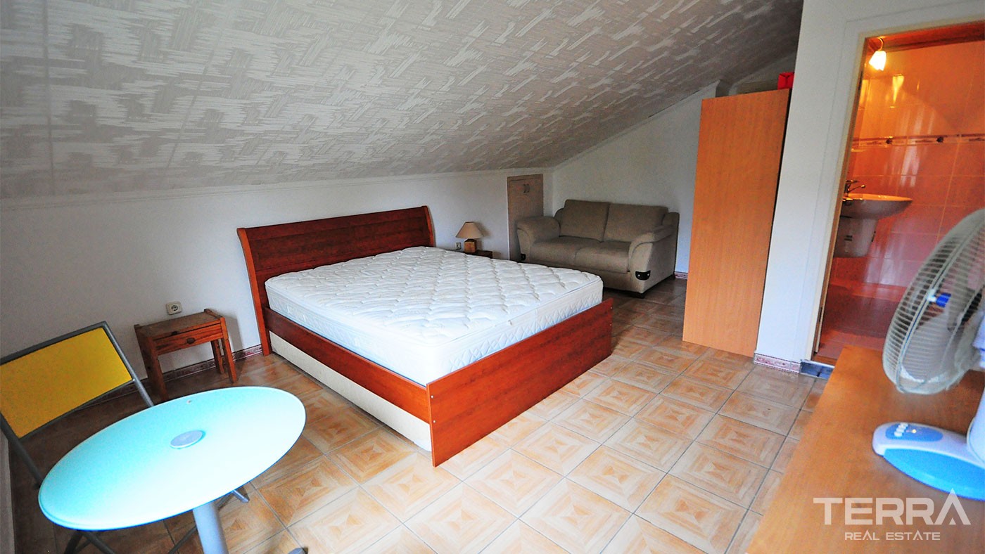 Detached Villa for Sale Located in Kemer City Center with Private Pool - 25032