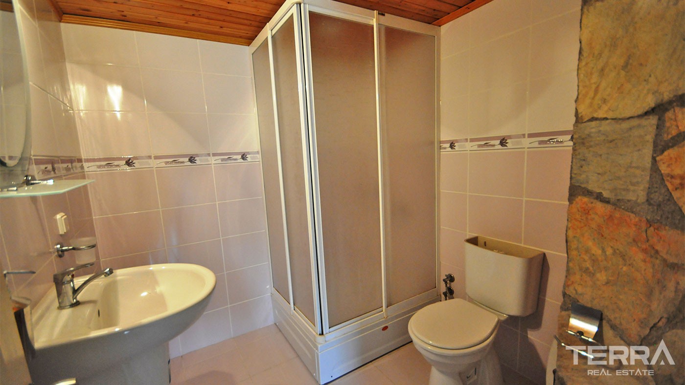 Detached Villa for Sale Located in Kemer City Center with Private Pool - 25033