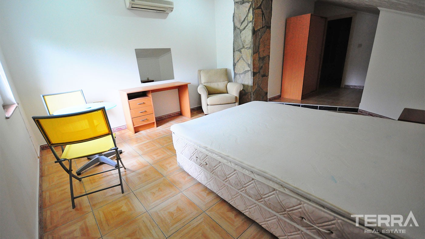 Detached Villa for Sale Located in Kemer City Center with Private Pool - 25034