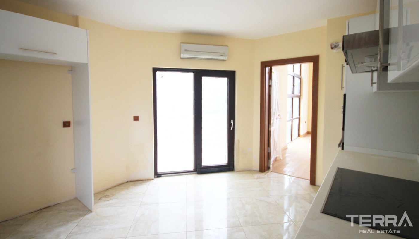 Spacious 7 bedroom Detached Villa for Sale in Döşemealtı Antalya - 25190