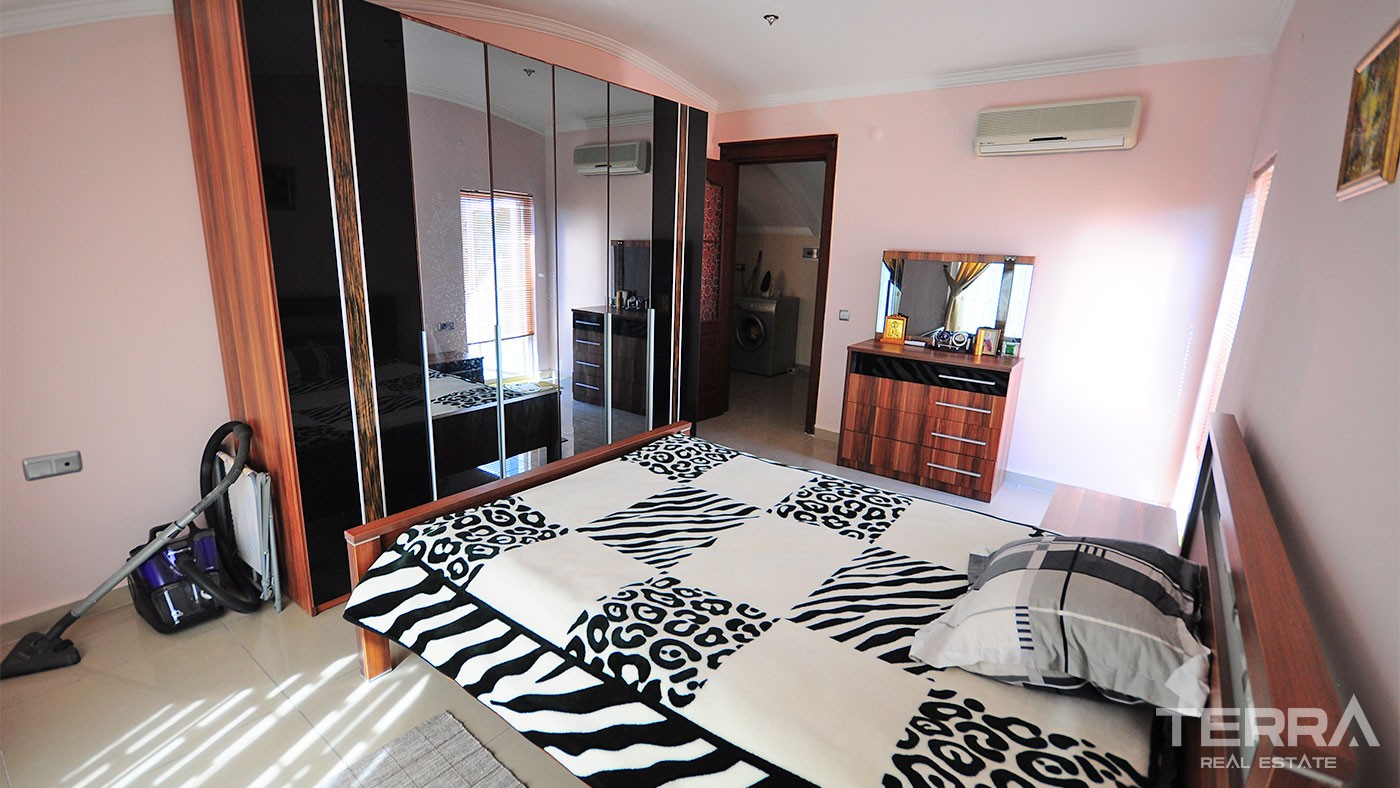 Penthouse Apartment for Sale in Kemer with Taurus Mountain View - 25396