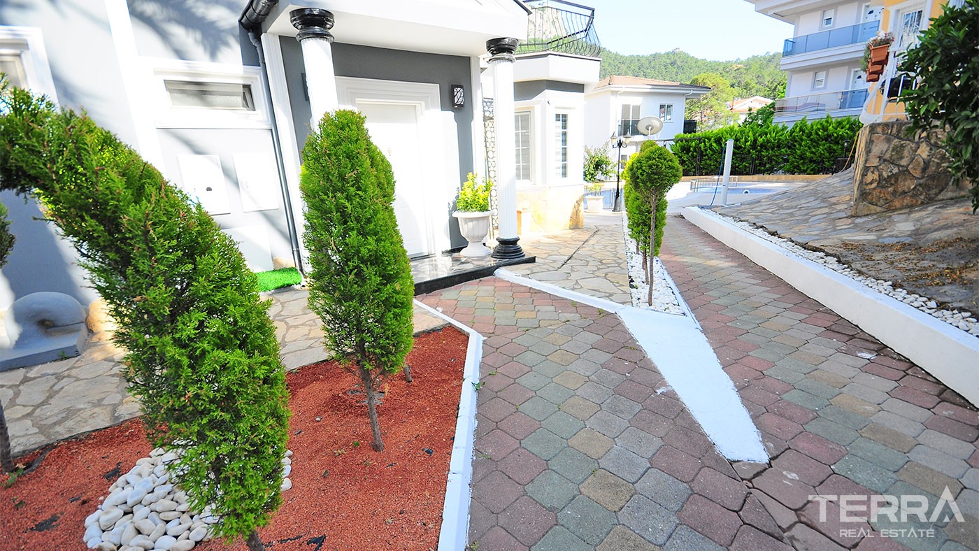 Mountain-view Detached Villa for Sale in Kemer Near the Sea - 25427
