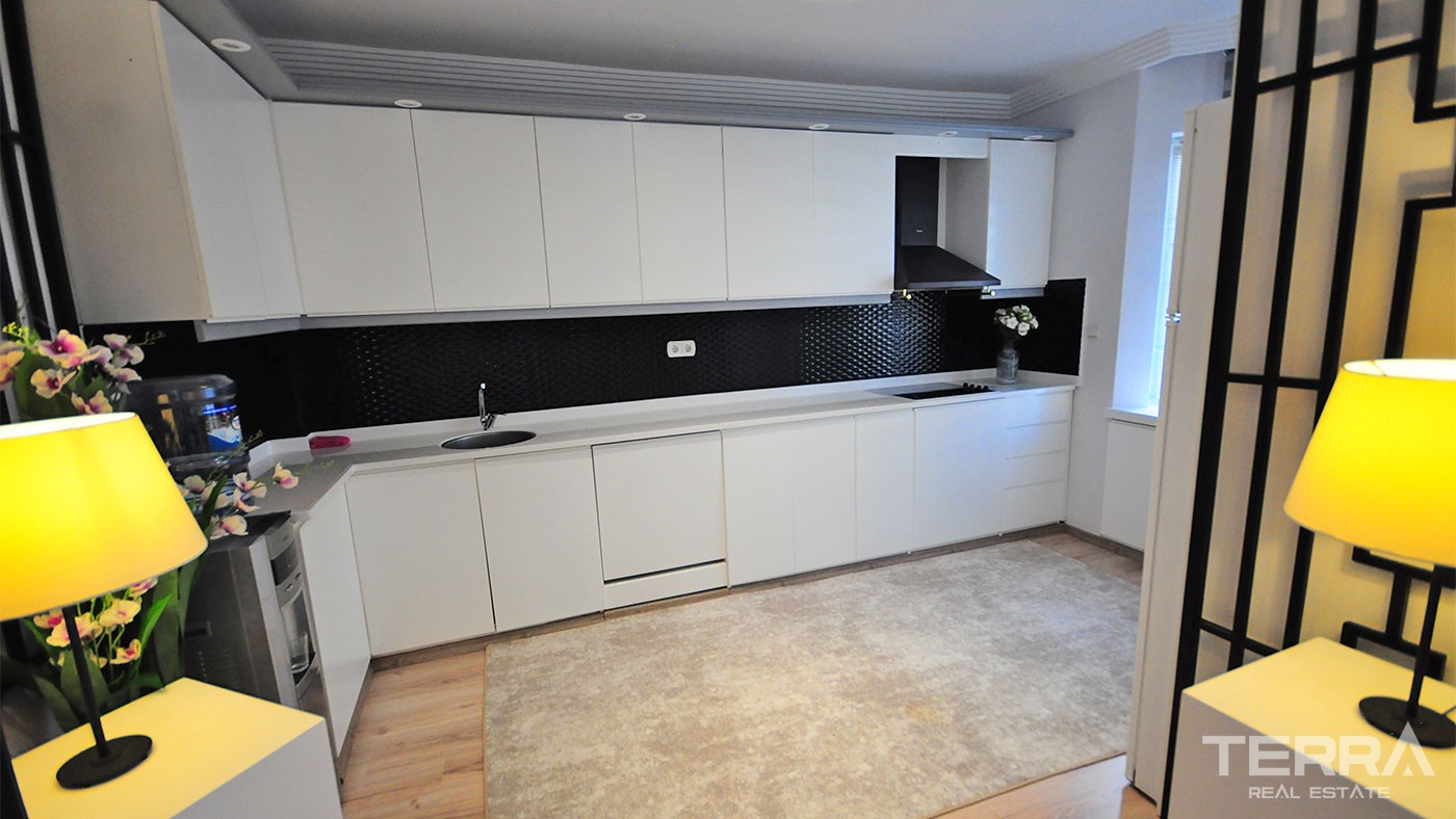 Mountain-view Detached Villa for Sale in Kemer Near the Sea - 25435