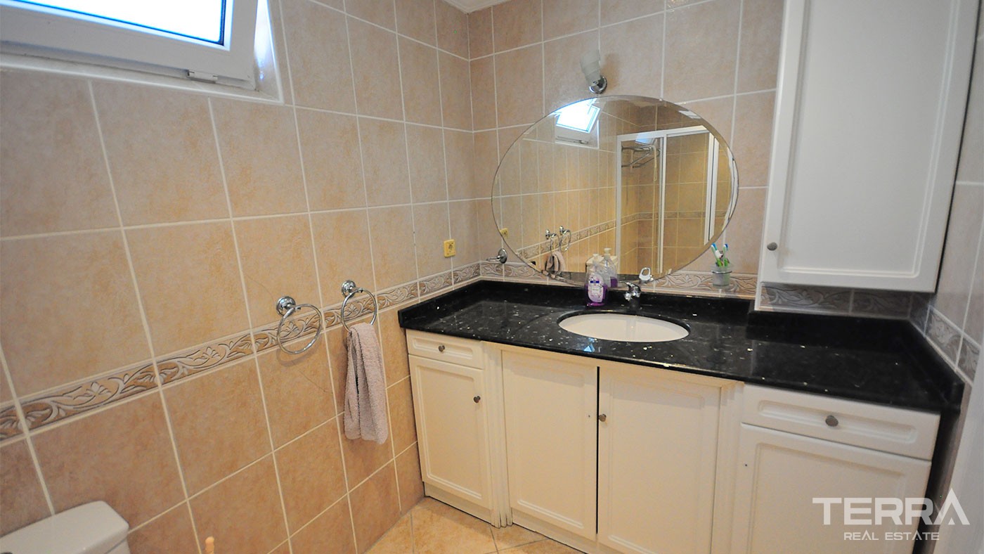 Mountain-view Detached Villa for Sale in Kemer Near the Sea - 25444