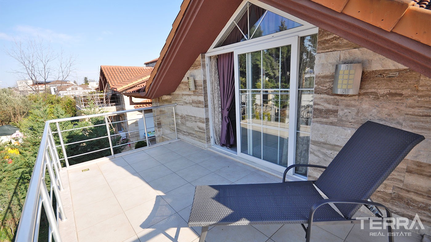 Spacious 3 Bedroom Villa for Sale in Kemer City Center - 25475