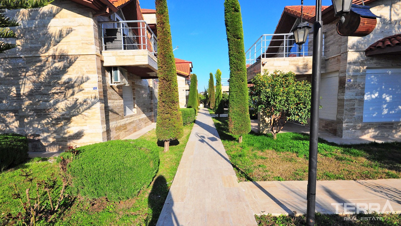 Spacious 3 Bedroom Villa for Sale in Kemer City Center - 25479