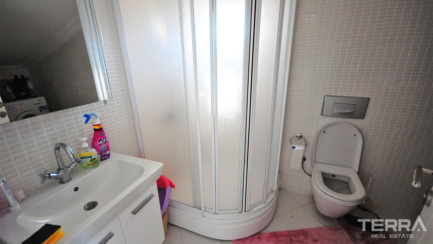 Spacious 3 Bedroom Villa for Sale in Kemer City Center - 25485