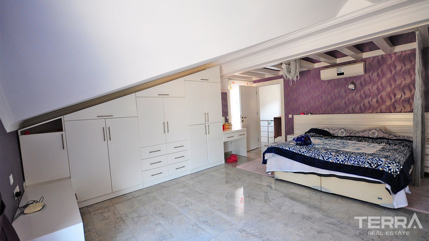 Spacious 3 Bedroom Villa for Sale in Kemer City Center - 25486
