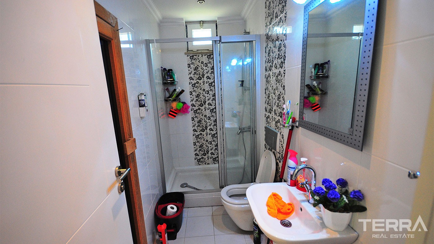 Spacious 3 Bedroom Villa for Sale in Kemer City Center - 25493