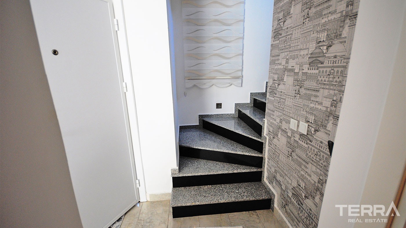 Spacious 3 Bedroom Villa for Sale in Kemer City Center - 25495
