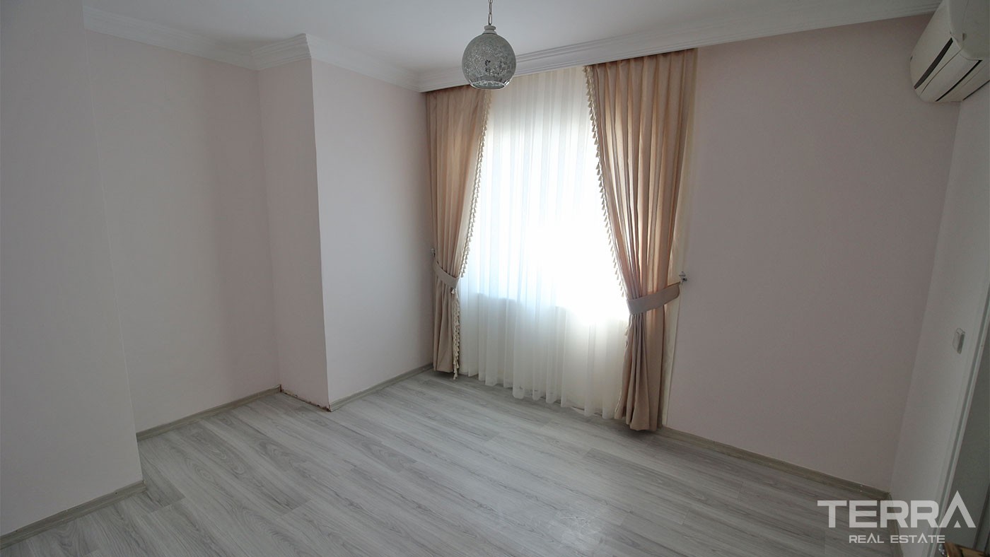 Spacious Mahmutlar Apartment for Sale Located Only 300 m to the Beach - 25510