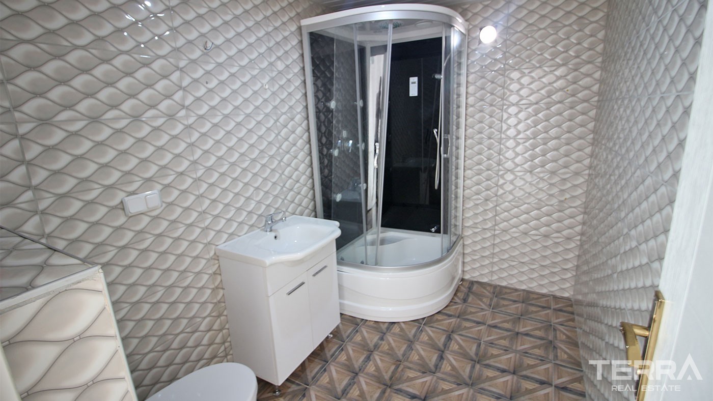 Spacious Mahmutlar Apartment for Sale Located Only 300 m to the Beach - 25512