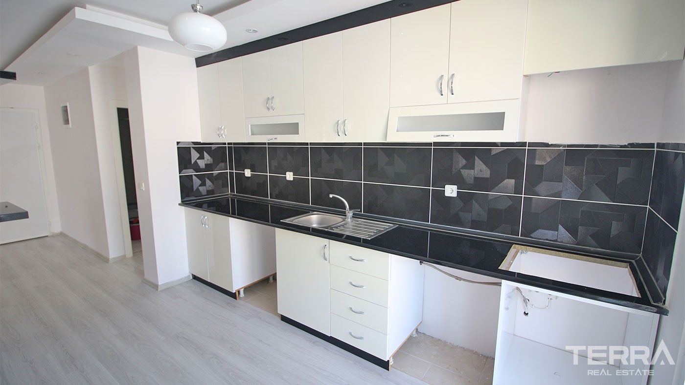 Spacious Mahmutlar Apartment for Sale Located Only 300 m to the Beach - 25517