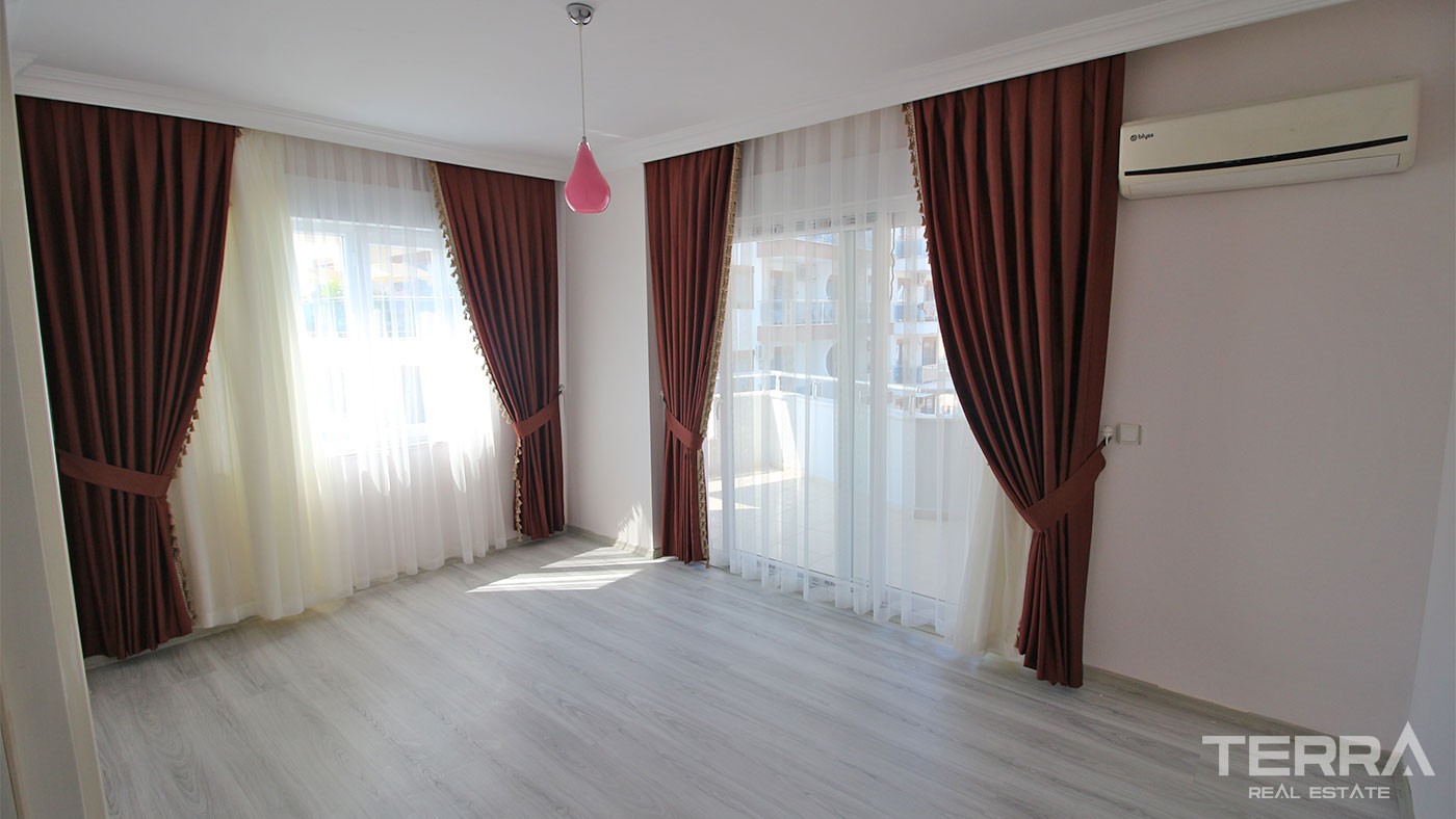 Spacious Mahmutlar Apartment for Sale Located Only 300 m to the Beach - 25519