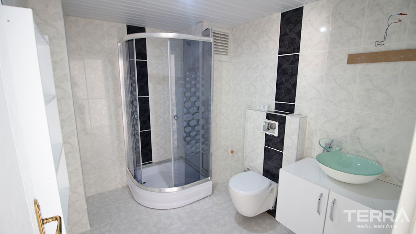 Spacious Mahmutlar Apartment for Sale Located Only 300 m to the Beach - 25523