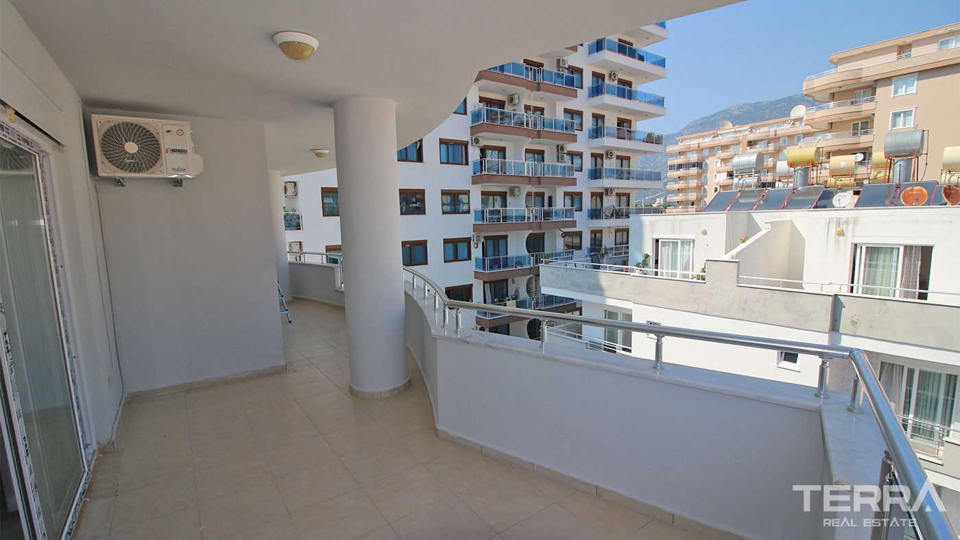 Spacious Mahmutlar Apartment for Sale Located Only 300 m to the Beach - 25533