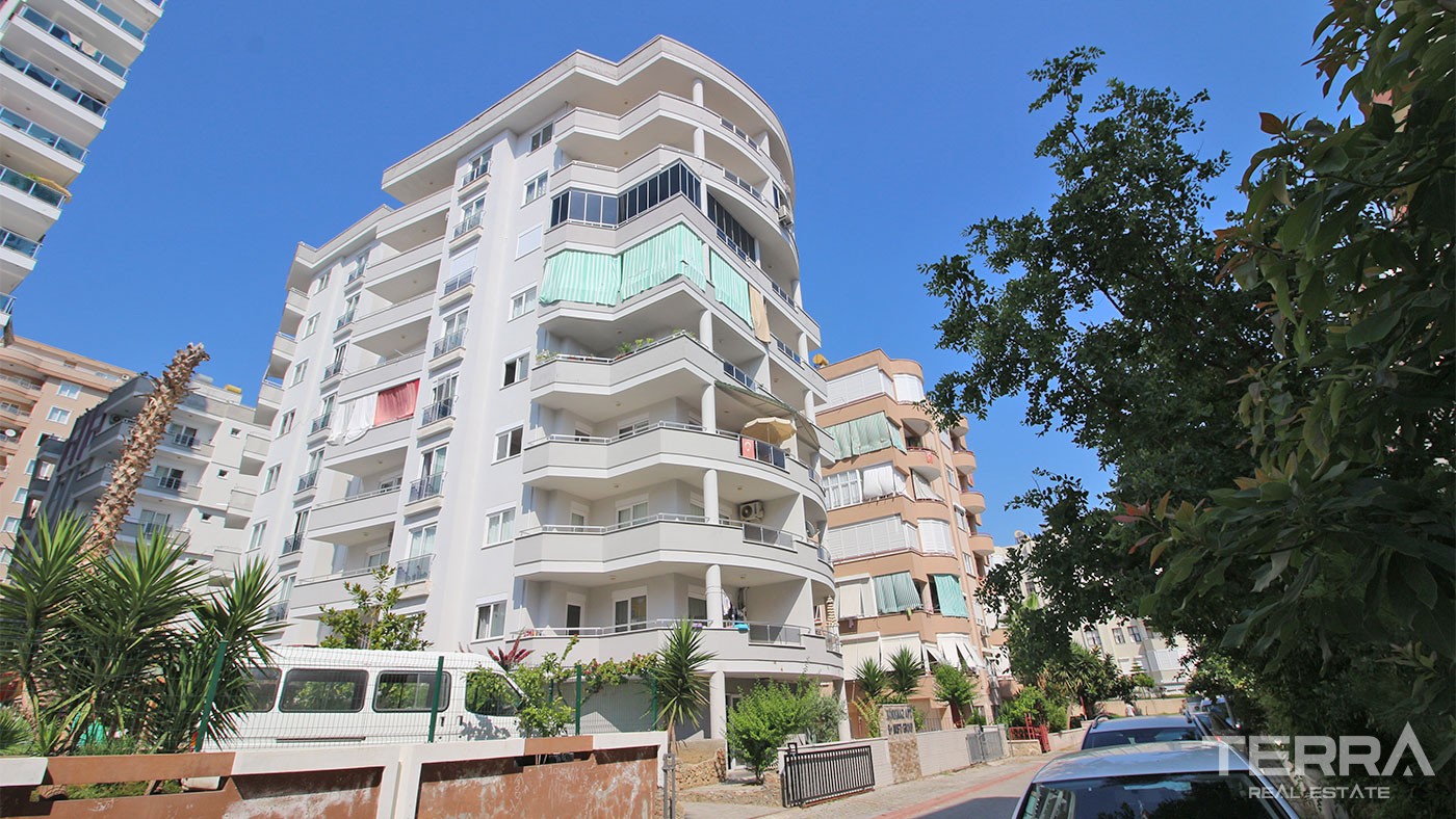 Spacious Mahmutlar Apartment for Sale Located Only 300 m to the Beach - 25538