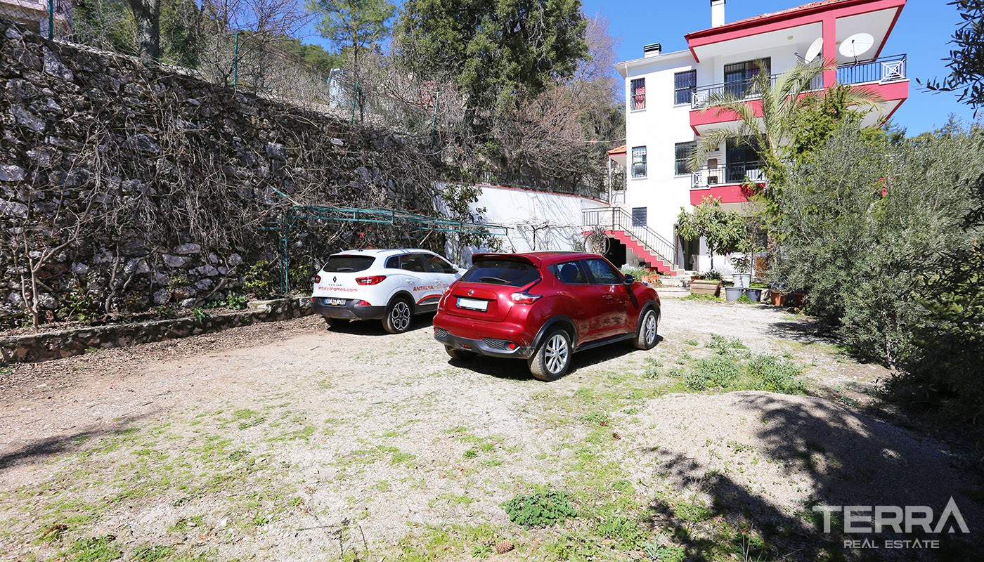 Mountain View Turkish Villa for Sale in Konyaaltı with Private Pool - 25579