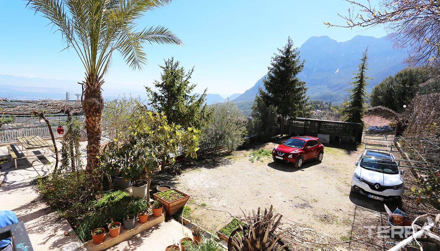 Mountain View Turkish Villa for Sale in Konyaaltı with Private Pool - 25581
