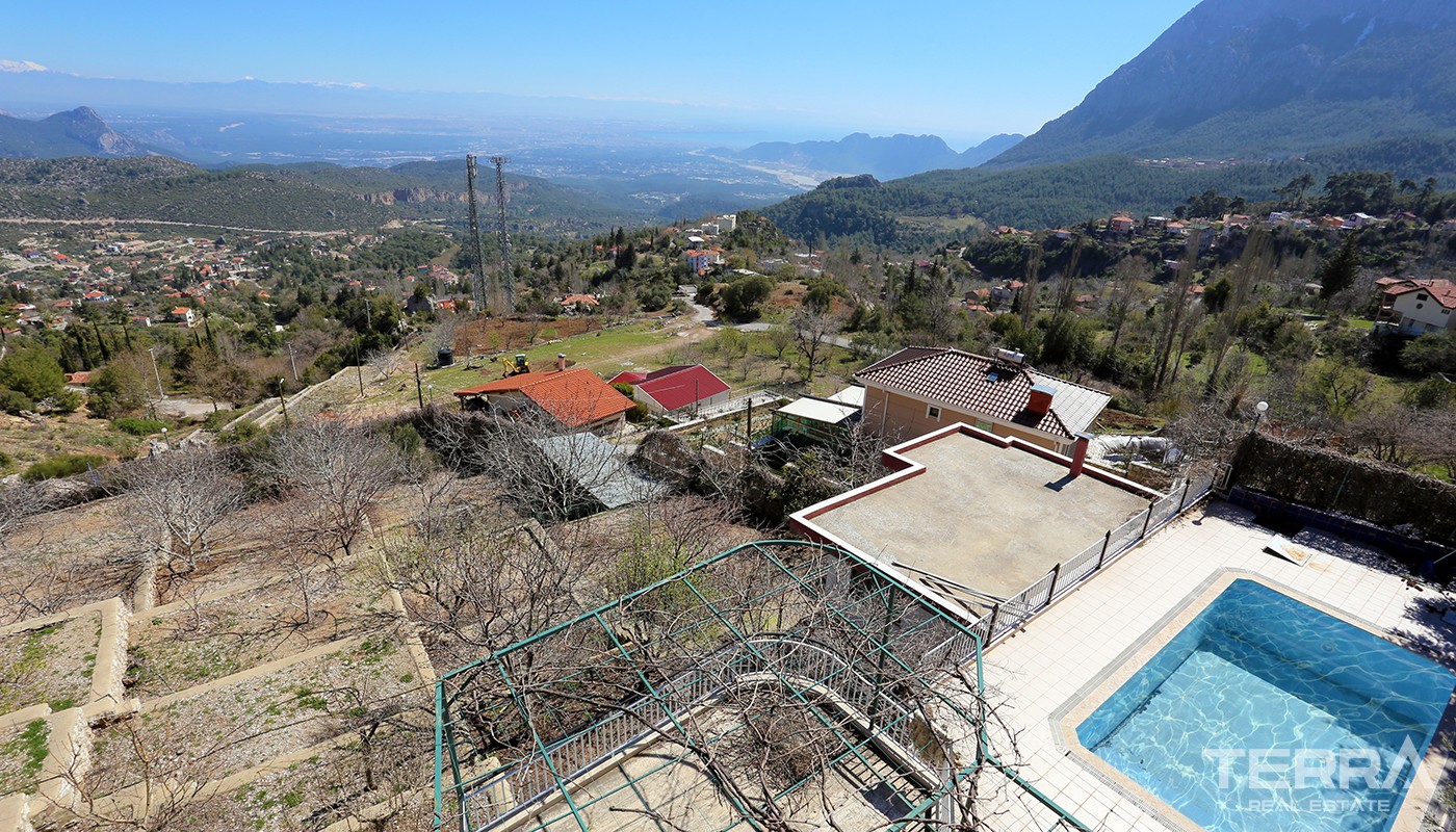 Mountain View Turkish Villa for Sale in Konyaaltı with Private Pool - 25588