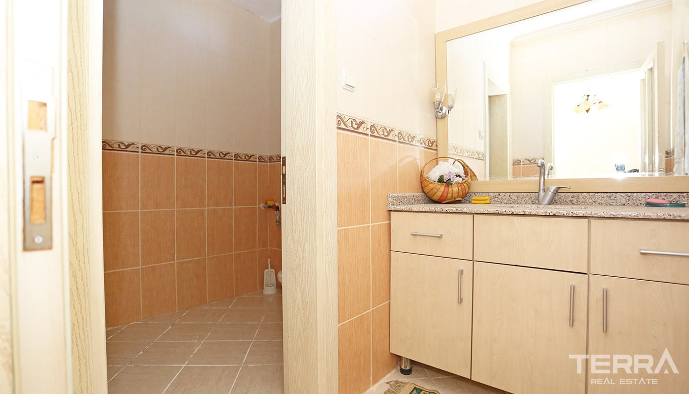 Mountain View Turkish Villa for Sale in Konyaaltı with Private Pool - 25595