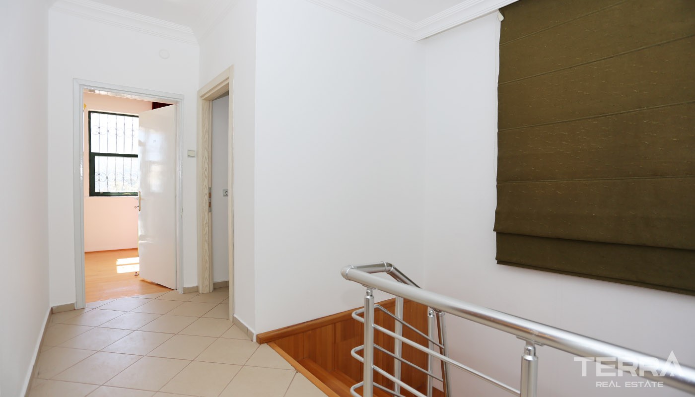 Mountain View Turkish Villa for Sale in Konyaaltı with Private Pool - 25597