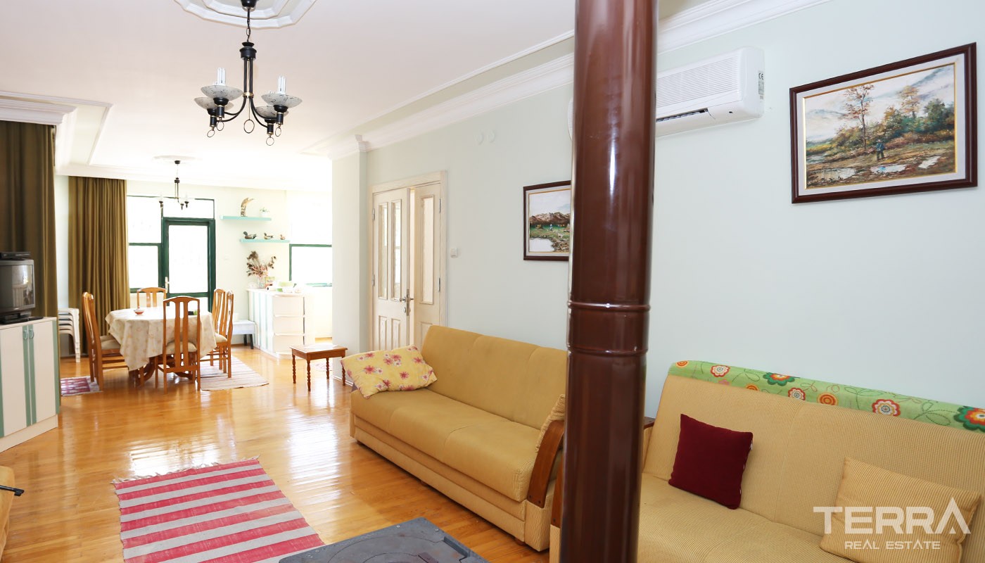 Mountain View Turkish Villa for Sale in Konyaaltı with Private Pool - 25601