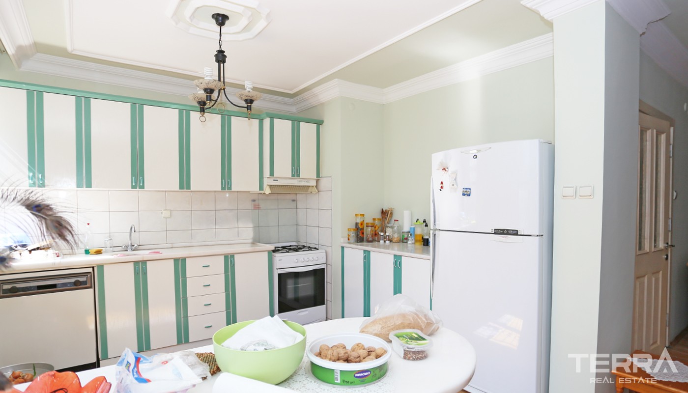 Mountain View Turkish Villa for Sale in Konyaaltı with Private Pool - 25605
