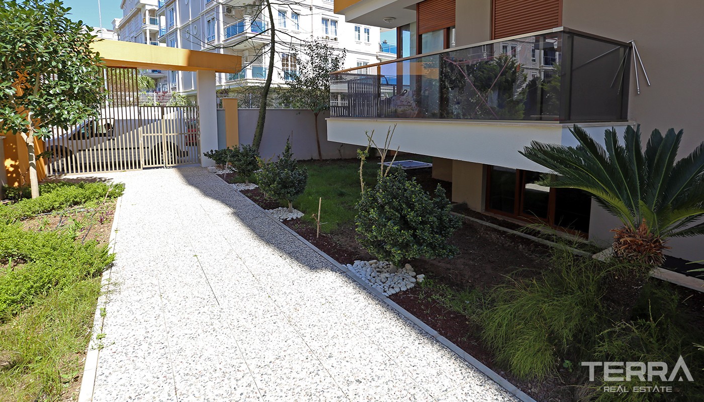 Affordable 4 Bedroom Penthouse Apartment for Sale in Antalya Konyaaltı - 25652