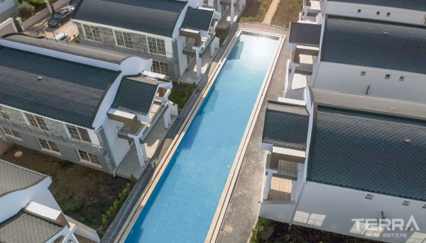 Detached & Spacious Houses for Sale in Döşemealtı with Private Garden