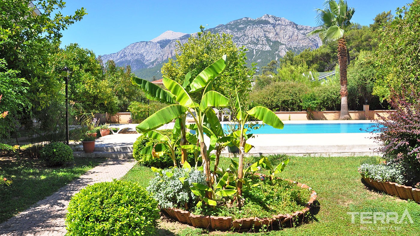 Möblierte Villa in Kemer Arslanbucak mit Taurus Mountain View - 25824
