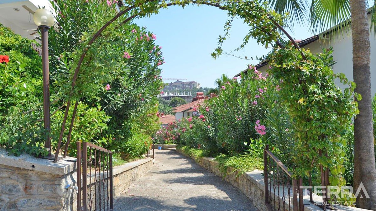 Revente d’Appartement de 4 Pièces Vue Mer à Alanya Kargicak - 25948