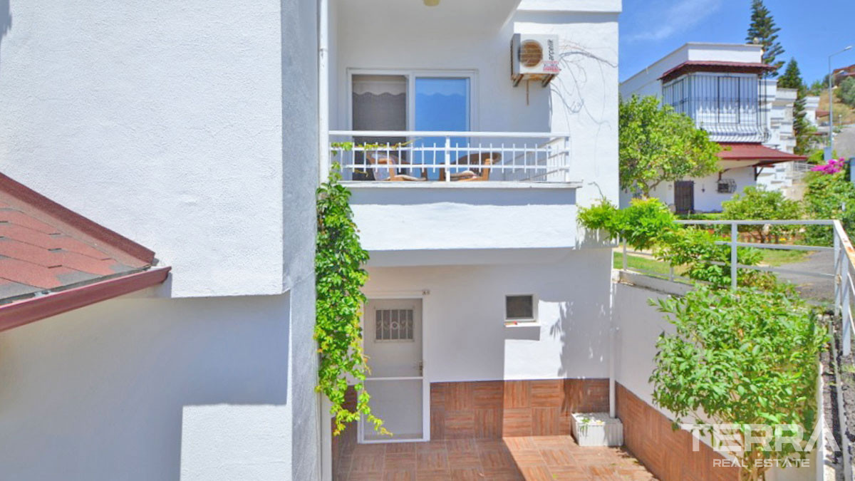 Alanya�da Plaja 100 mt Uzaklıkta Ucuz Villa TERRA Real Estate