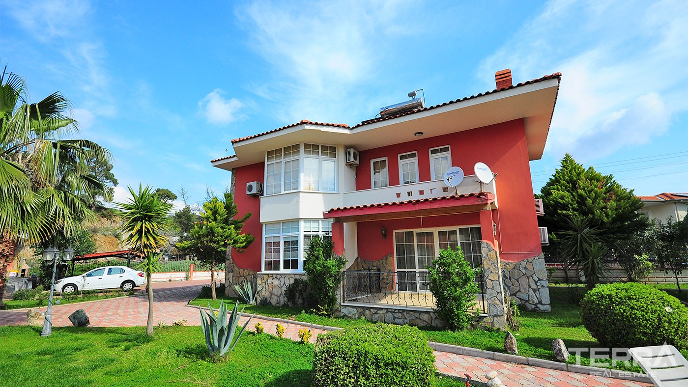 Detached Family Villa for Sale in Kemer Çamyuva Fully Furnished - 26039