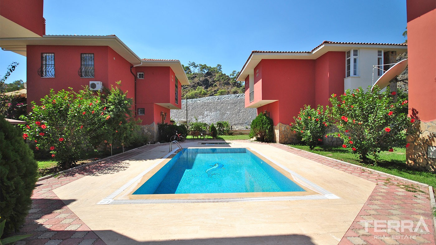 Detached Family Villa for Sale in Kemer Çamyuva Fully Furnished - 26041