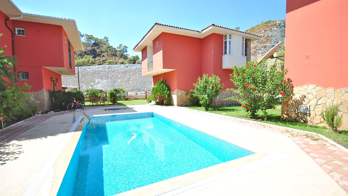 Detached Family Villa for Sale in Kemer Çamyuva Fully Furnished - 26043