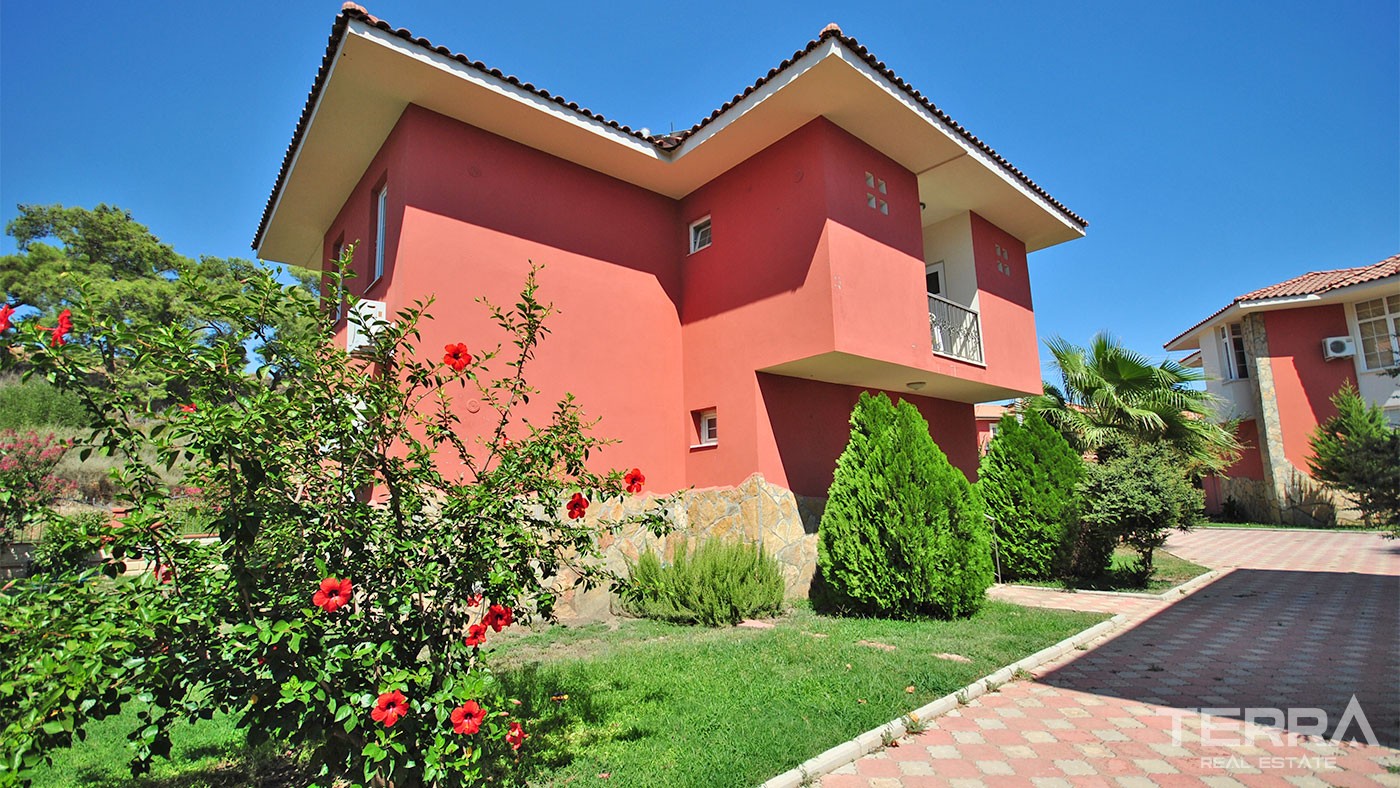 Detached Family Villa for Sale in Kemer Çamyuva Fully Furnished - 26045