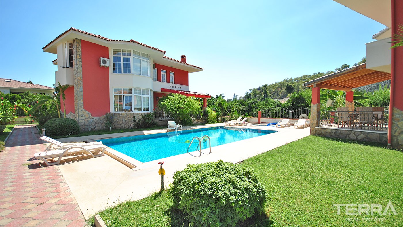 Detached Family Villa for Sale in Kemer Çamyuva Fully Furnished - 26046