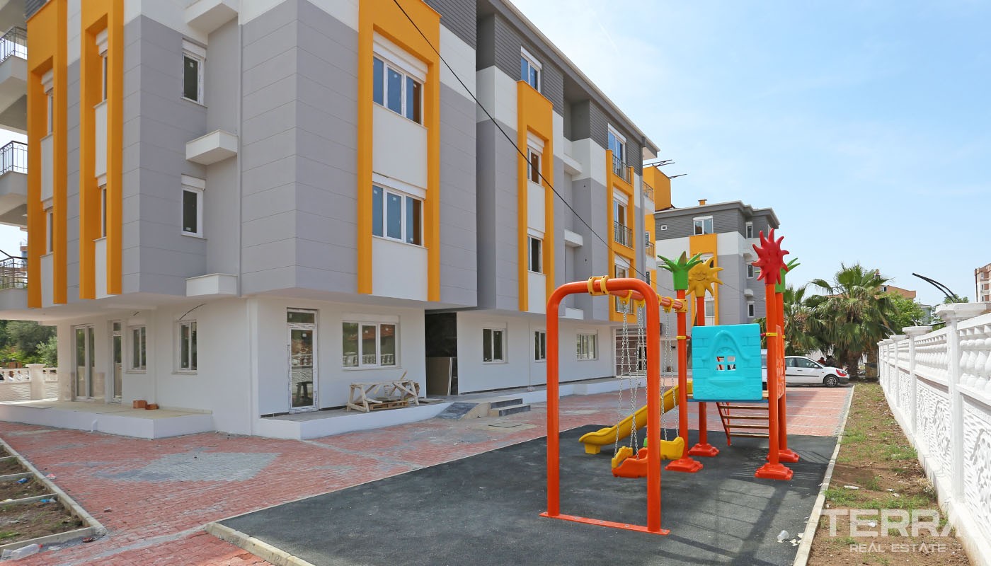 Modern Antalya Flats for Sale Located in Kepez Near the Cliff Park - 26194