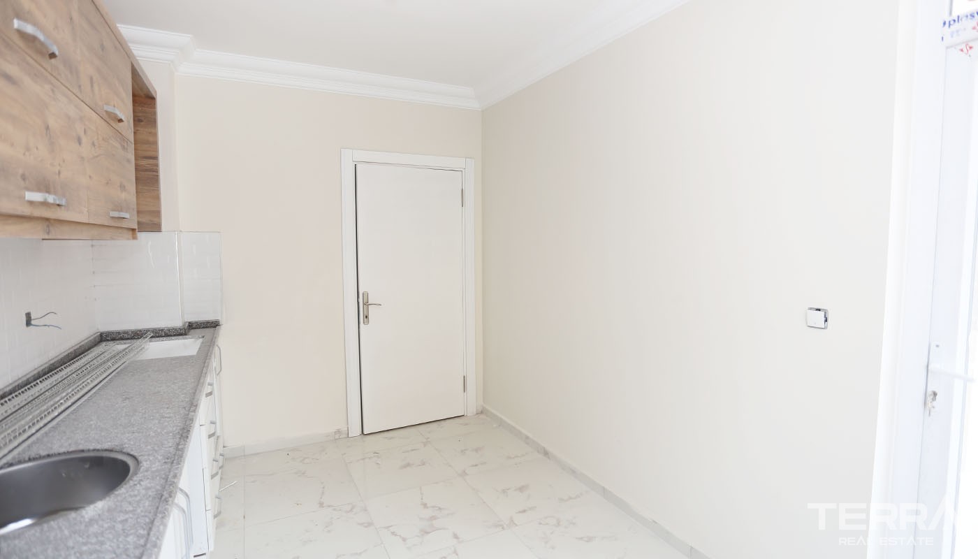 Modern Antalya Flats for Sale Located in Kepez Near the Cliff Park - 26196