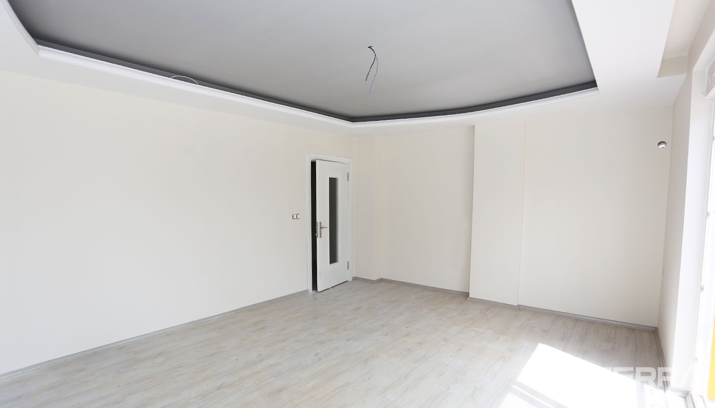 Modern Antalya Flats for Sale Located in Kepez Near the Cliff Park - 26197