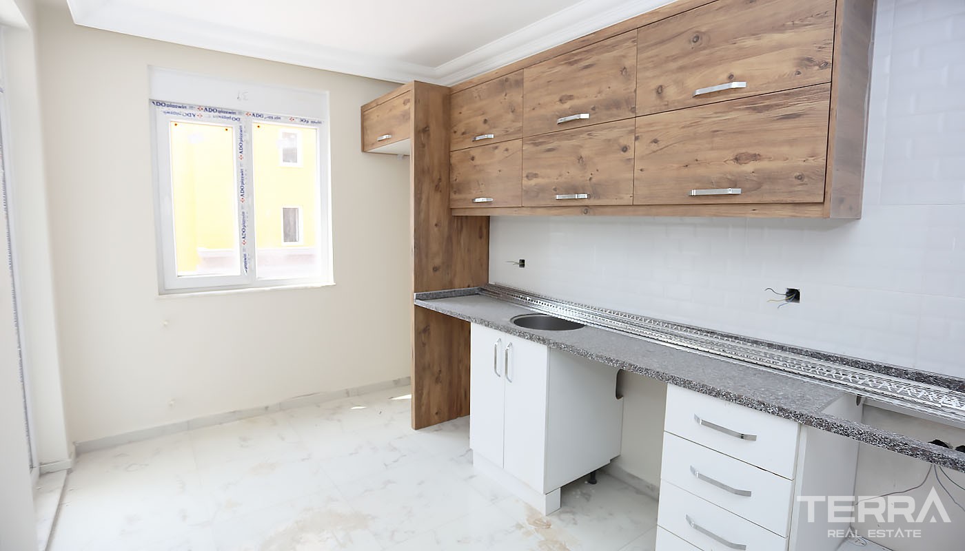 Modern Antalya Flats for Sale Located in Kepez Near the Cliff Park - 26199