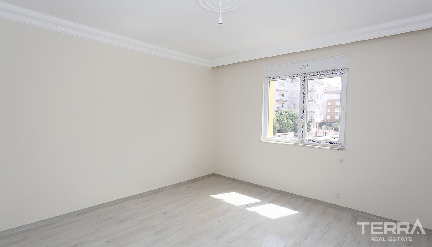 Modern Antalya Flats for Sale Located in Kepez Near the Cliff Park - 26202