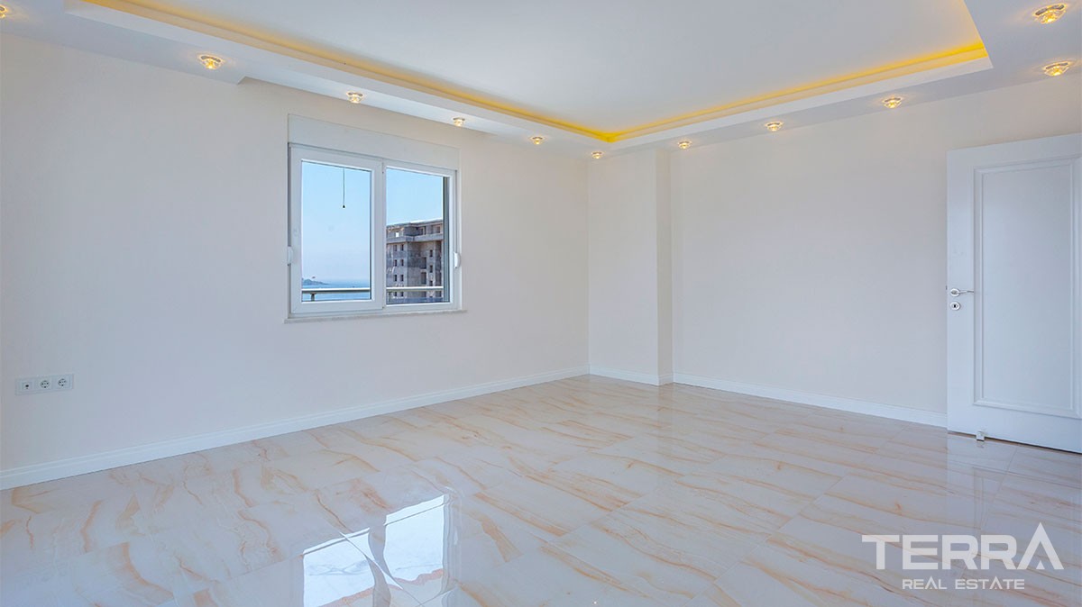 Spectacular Sea View Penthouse Apartment in Alanya Mahmutlar - 26364