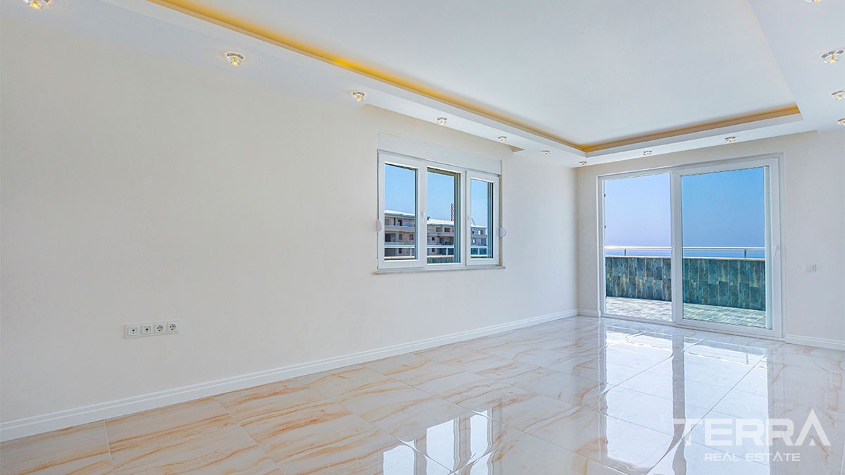 Spectacular Sea View Penthouse Apartment in Alanya Mahmutlar - 26365