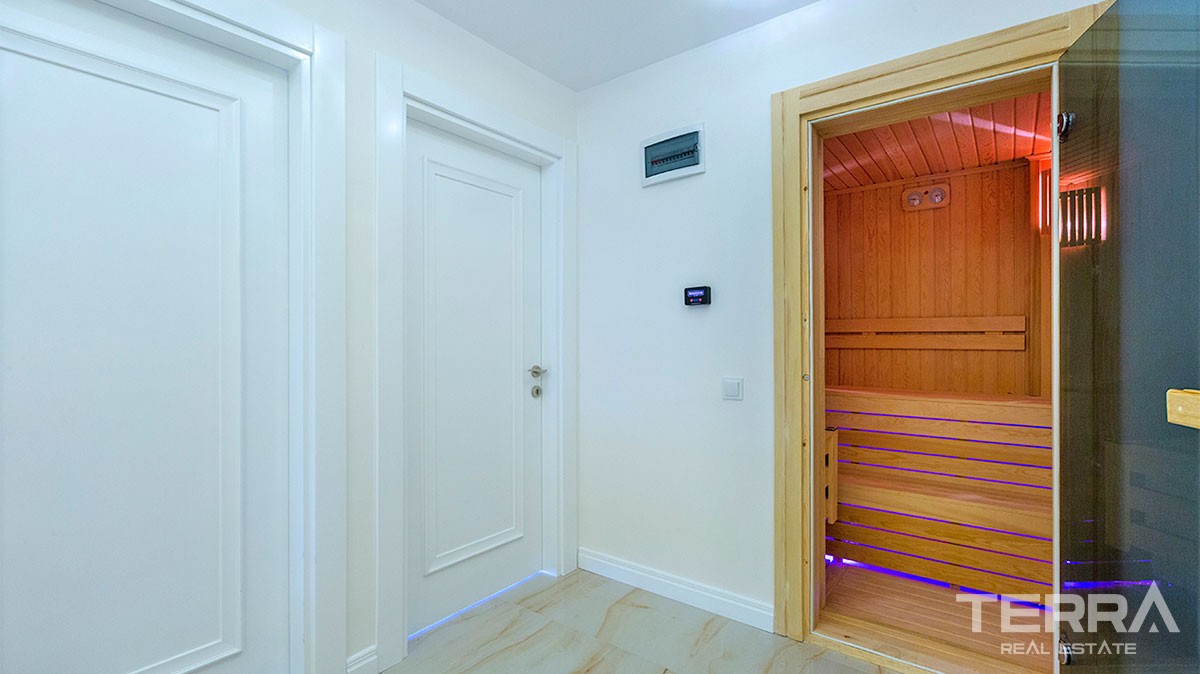 Spectacular Sea View Penthouse Apartment in Alanya Mahmutlar - 26372