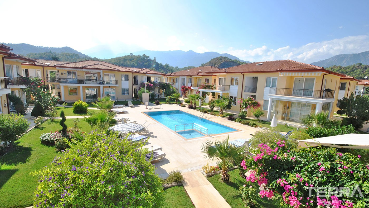 Mountain & Countryside View Apartment for Sale in Çamyuva Kemer - 26344