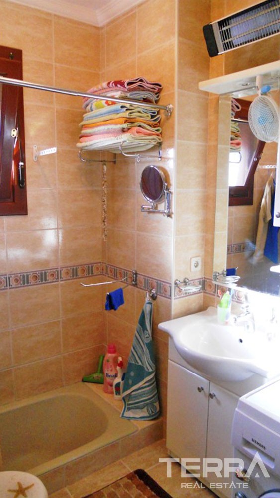 Authentic Turkish House for Sale with Communal Pool in Çamyuva - 26544
