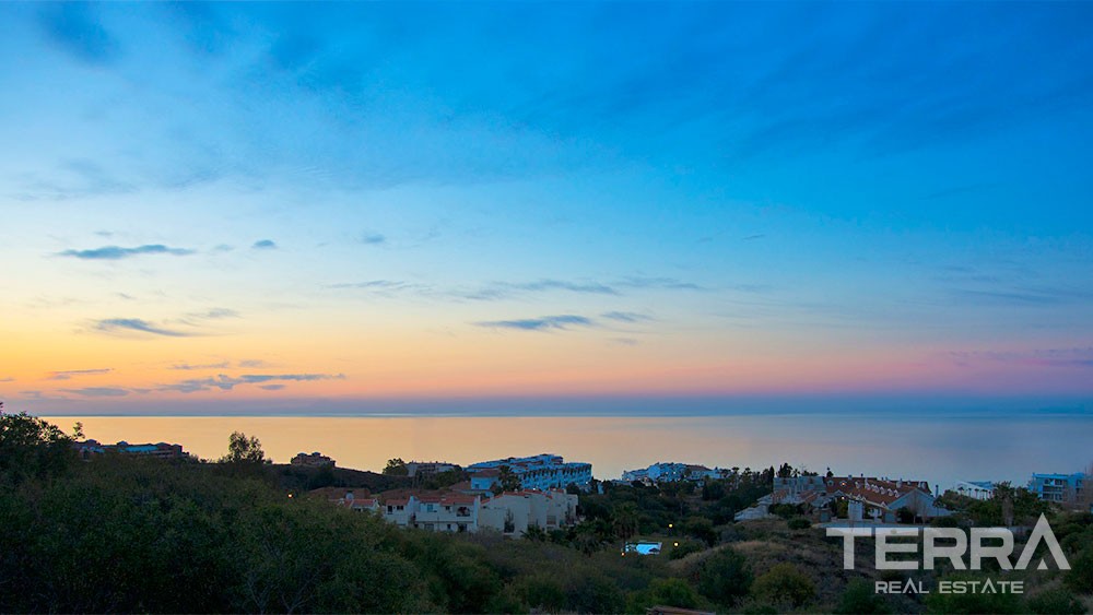 Sea View Houses in Exclusive Complex with Beach Club in Fuengirola - 27001