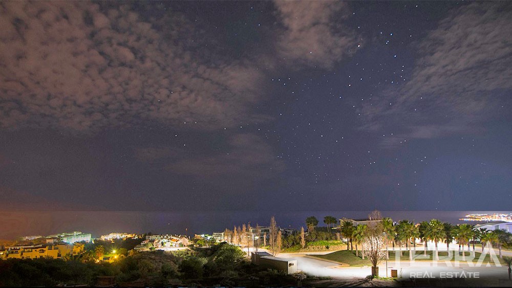 Sea View Houses in Exclusive Complex with Beach Club in Fuengirola - 27003